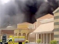Dix-neuf morts dans un gigantesque incendie au Qatar — Vidéo 